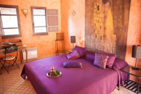 Chambre Taza, Riad 1 Couple only au village naturiste